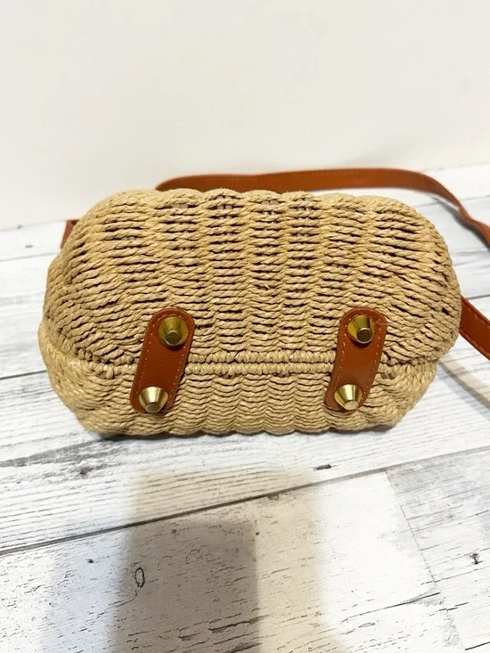 Straw Wicker Crossbody Summer Purse Tote - Picture 5 of 6